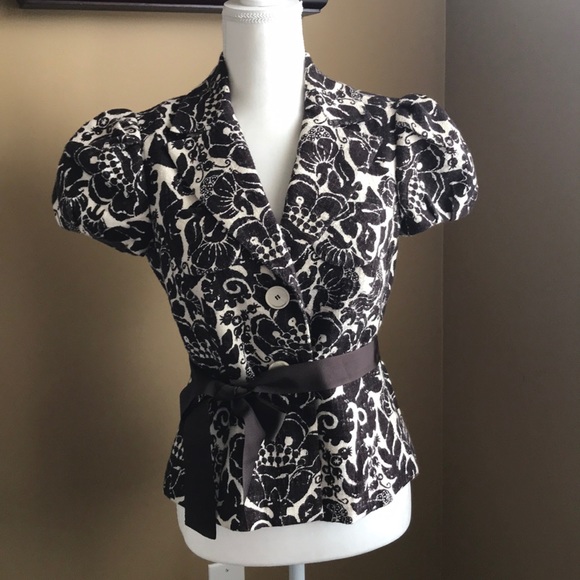 Trina Turk Tops - Gorgeous Trina Turk belted top